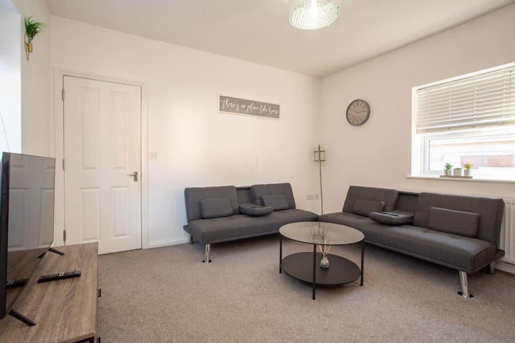 Watford Central Serviced Apartments 2 Exteriör bild