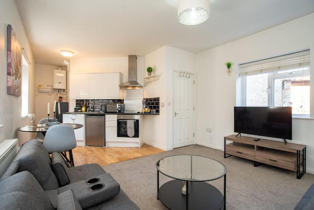 Watford Central Serviced Apartments 2 Exteriör bild
