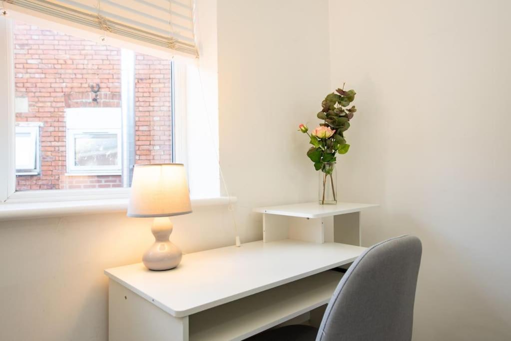 Watford Central Serviced Apartments 2 Exteriör bild