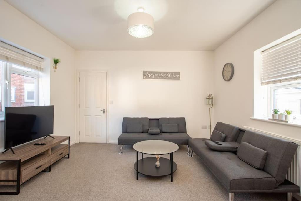Watford Central Serviced Apartments 2 Exteriör bild